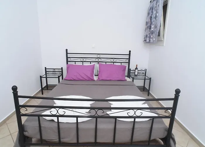 Apartment Little Yard & #3 *