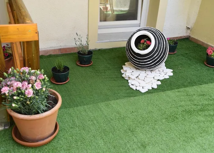 아파트 Little Yard & #3